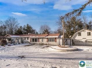 339 Stony Brook Dr, Stroudsburg, PA 18360