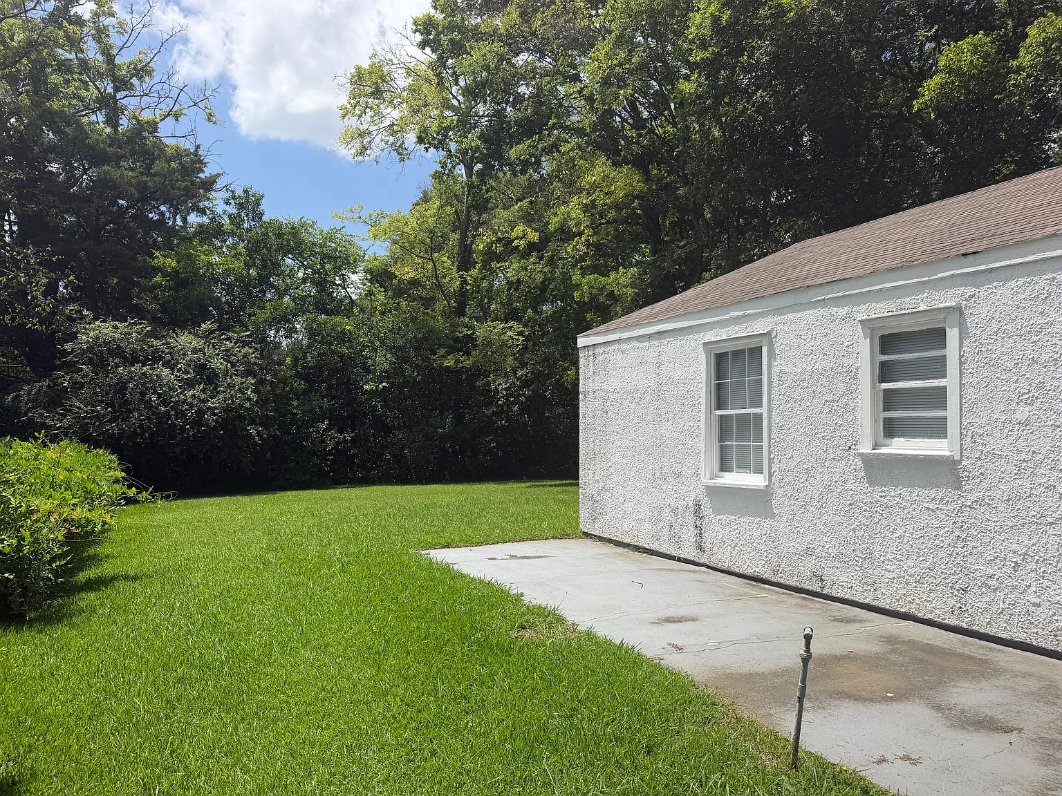 3 bed, 918 sqft, $1,150 — Photo 3