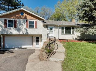 2263 Dellwood St, Roseville, MN 55113