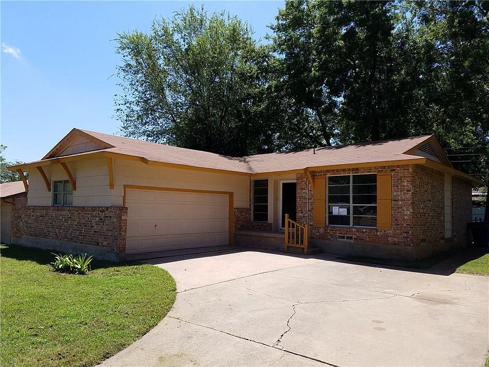 1st image of 438 Goldwood Dr
