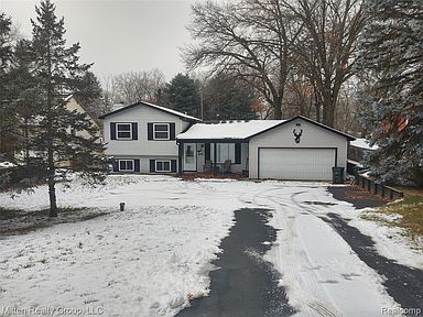 730 Pine Tree Rd Lake Orion Mi 48362 Mls 2210001906 Zillow