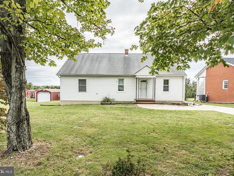 1st image of 189 Front Dr
