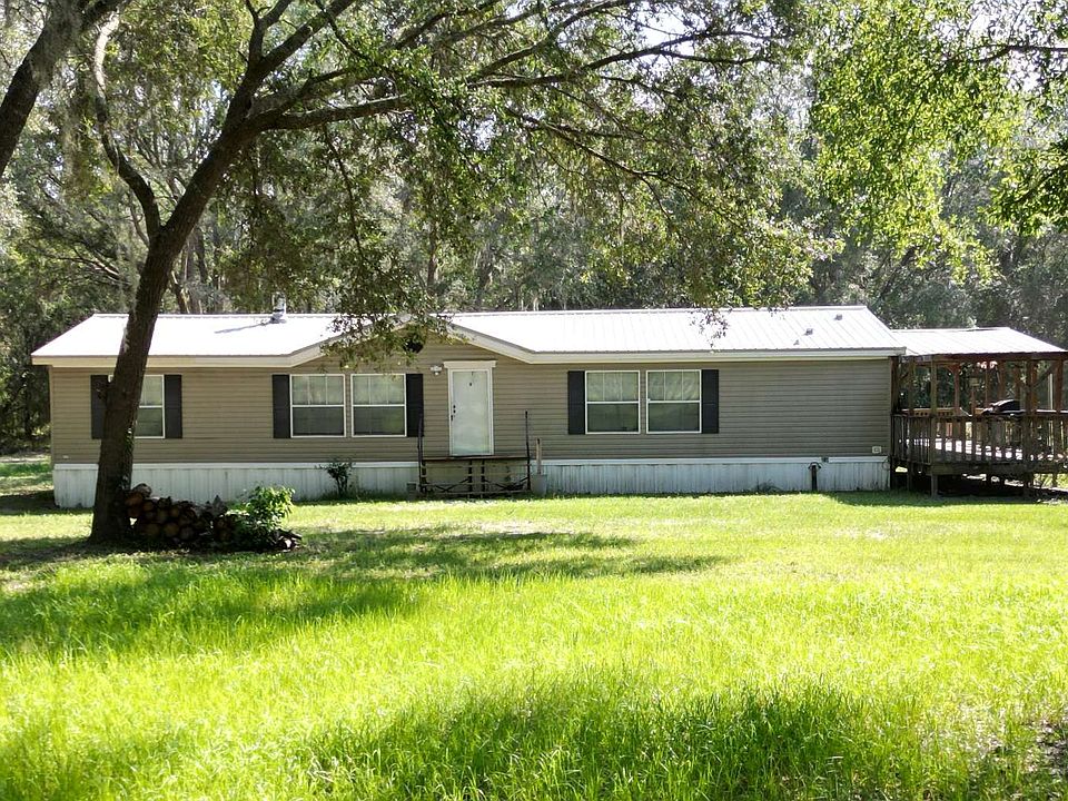 1st image of 224 SW Gallberry Ct