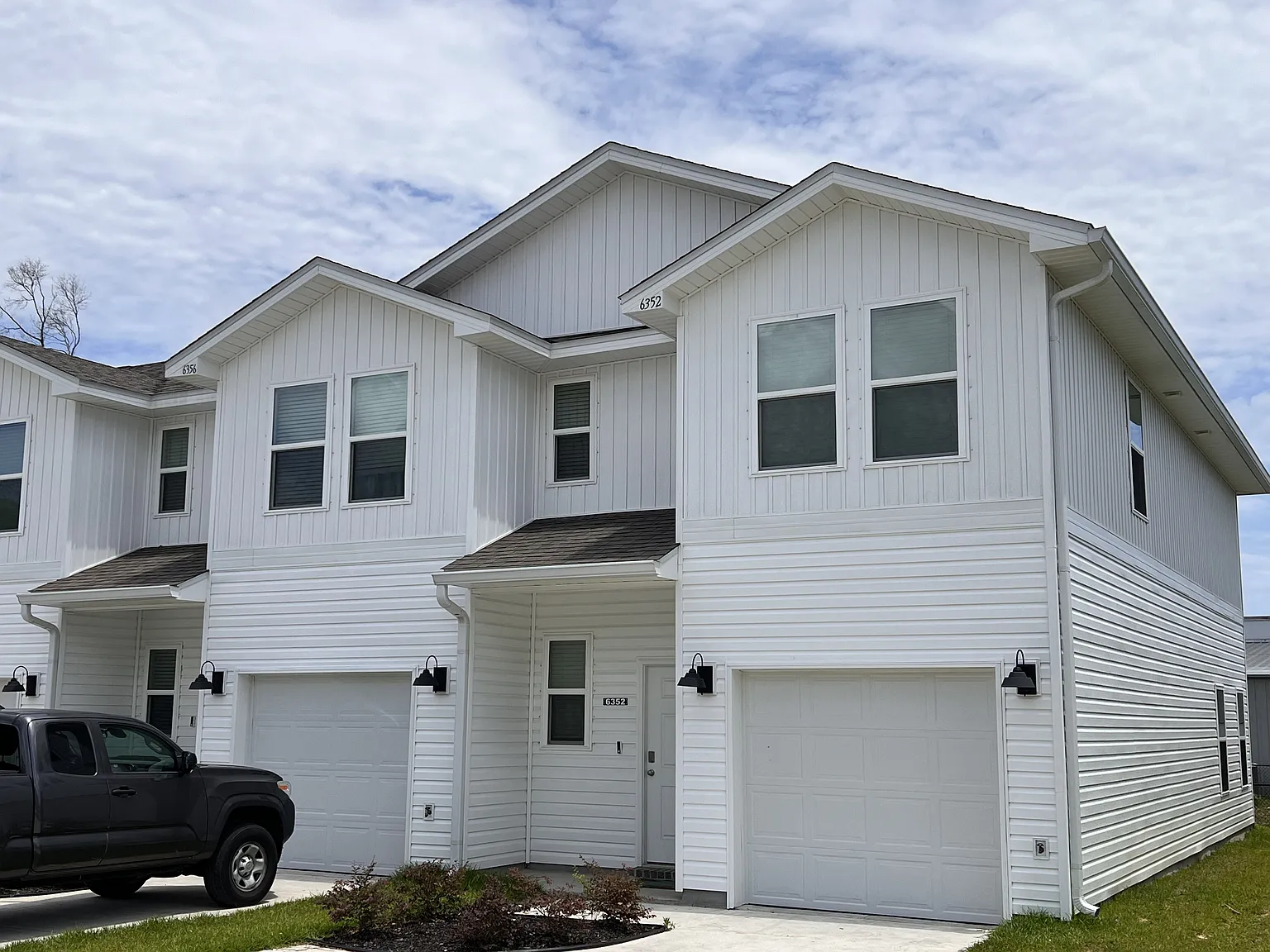 3 bed, 2.5 bath, 1550 sqft, $2,900 — Photo 1