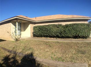 2814 Ridgecrest Dr, Fort Worth, TX 76133