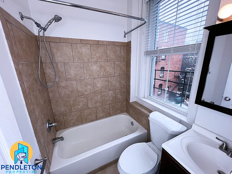 519 E 13th St #2 — Photo 11