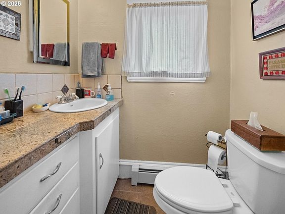 5th image of 1701 1st St