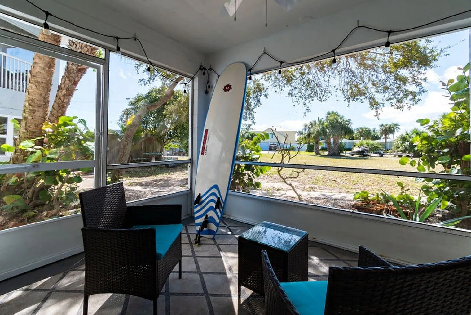 1 bed, 1.0 bath, 1022 sqft, $2,573 — Photo 2