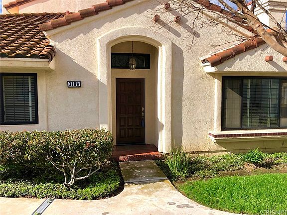 3rd image of 318 Country Club Dr Unit A