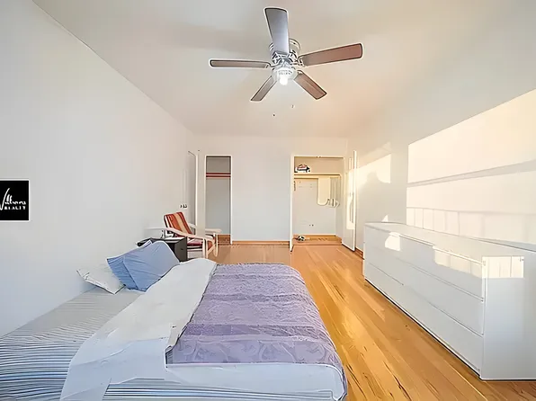 41-25 Kissena Boulevard image 22 of 26