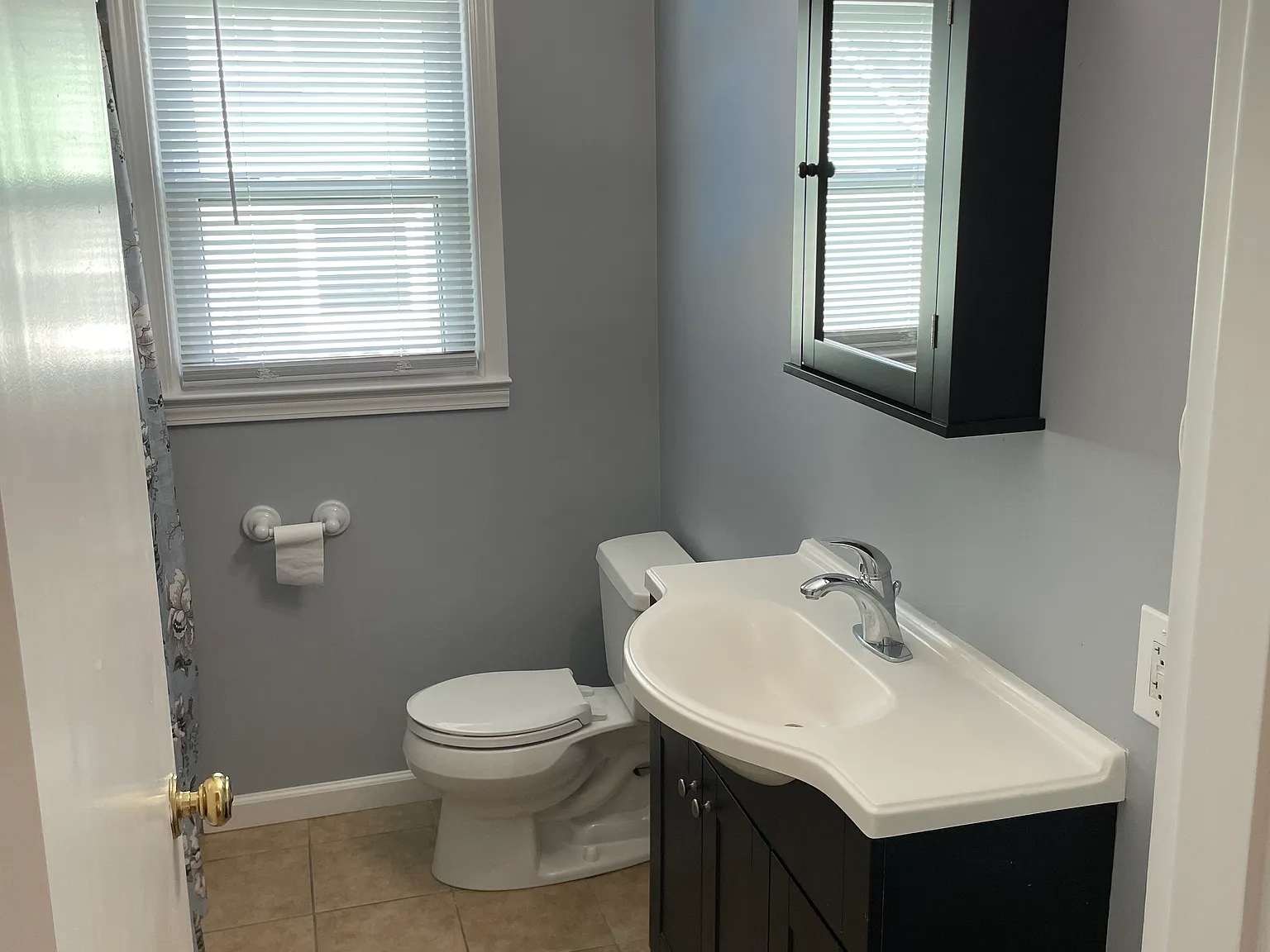 3 bed, 1.5 bath, 1400 sqft, $1,890 — Photo 3