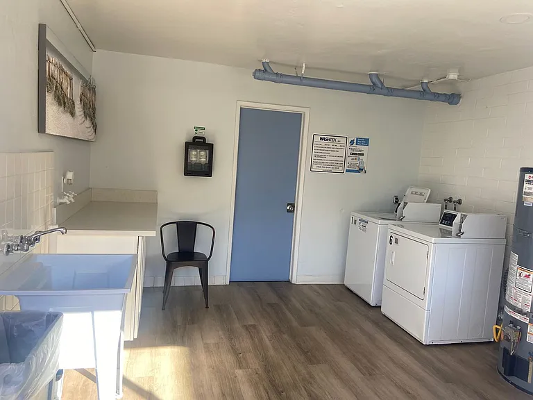 Antone Apartments — Photo 25