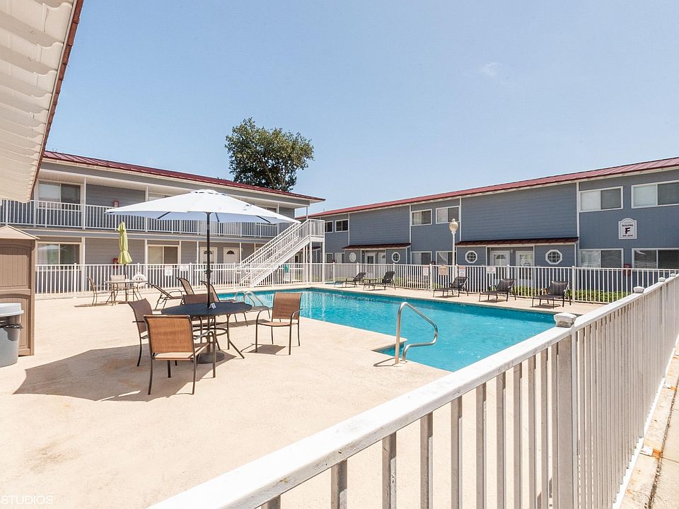 1st image of 1664 Beach Blvd #22