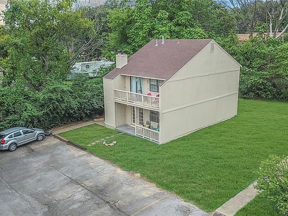 2nd image of 711 Buena Vista Ave