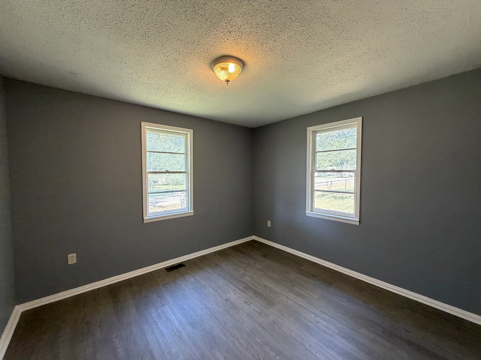 3 bed, 1231 sqft, $1,200 — Photo 4
