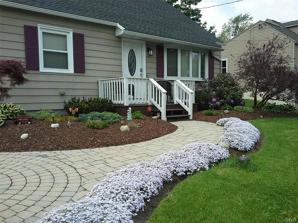1st image of 104 Heather Ln
