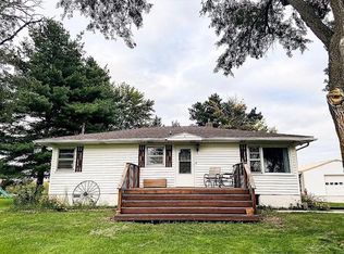 2930 County Highway 1 Rd, Bethany, IL 61914