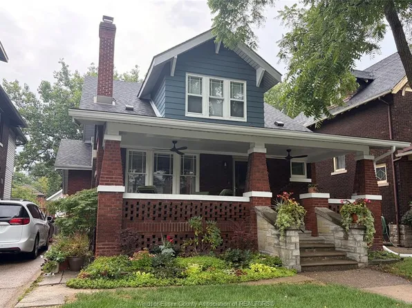 157 McEwan Ave, Windsor, ON N9B 2E3