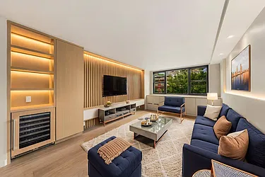 61 Jane Street, #4E