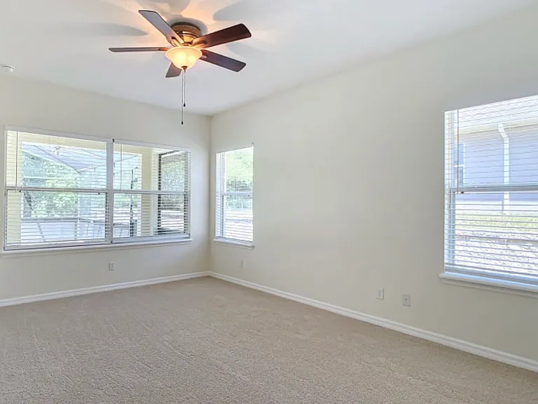 10809 Masters Dr — Photo 16