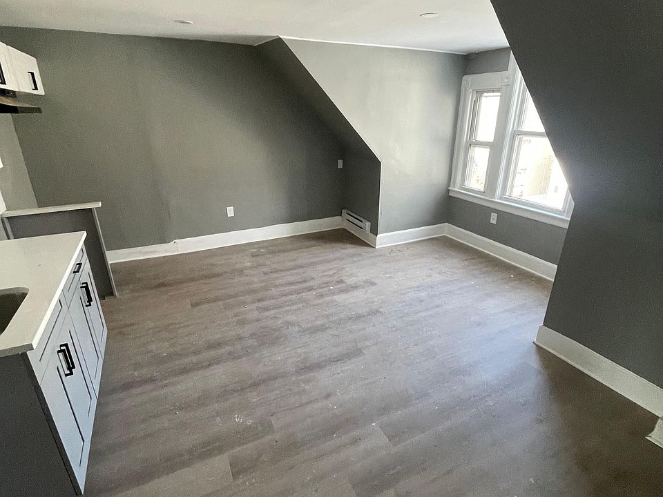 1st image of 34 N 18th St #3T