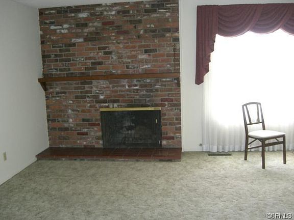 2nd image of 25742 Toluca Dr