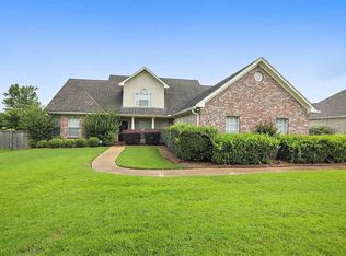 136 Cypress Lake Blvd S, Madison, MS 39110
