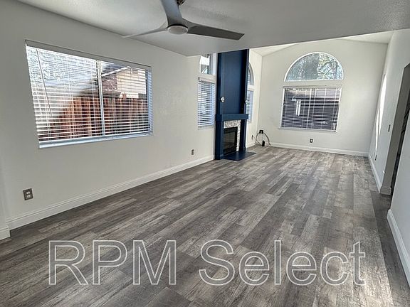 2nd image of 104 Freedom Ct
