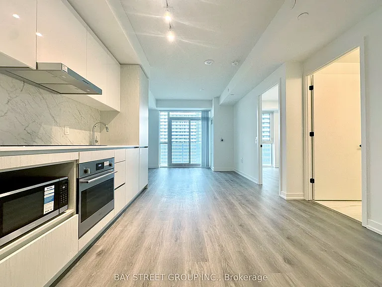 28 Interchange Way #4102 — Photo 17
