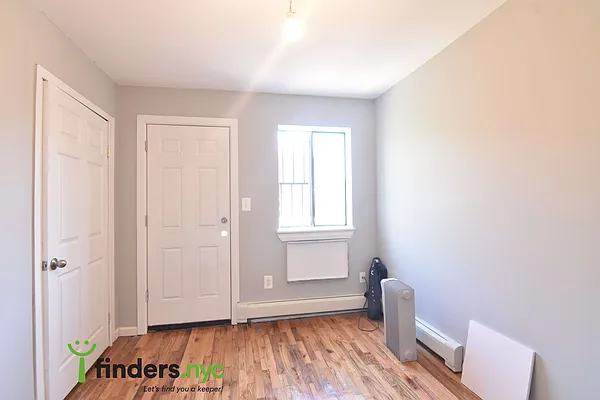 Rented by Clove Realty LLC | media 7