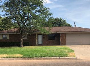 2903 Edgemere Dr, Plainview, TX 79072
