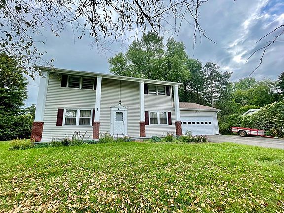 2nd image of 22 Vixon Cir