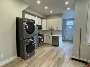 118 Sackville St, Toronto, ON M5A 3E7