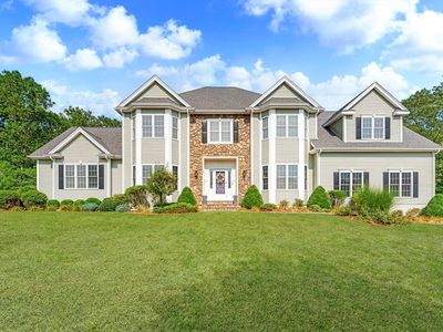 8 Vandoorn Ave, Foxboro, MA, 02035