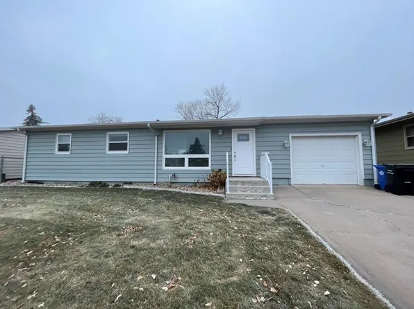 621 Bel Aire Dr, Rapid City, SD 57702