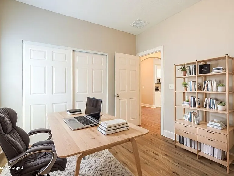 1507 Julia St — Photo 13