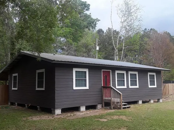 1077 Church Of God Rd, Bonneau, SC 29431