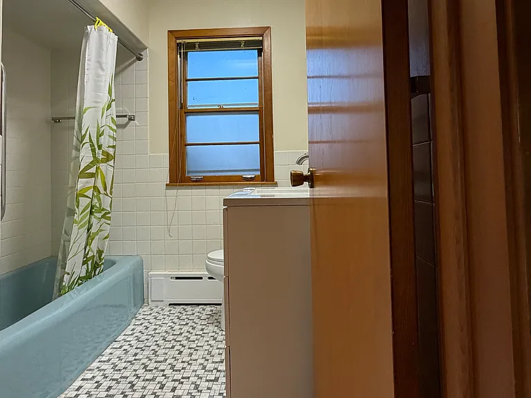 533 Ridge Ave — Photo 9