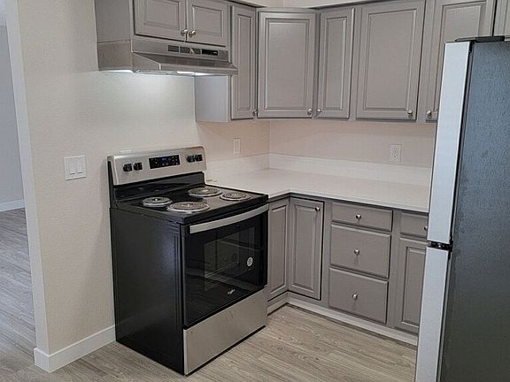 3rd image of 1304 N Magnolia St #1304