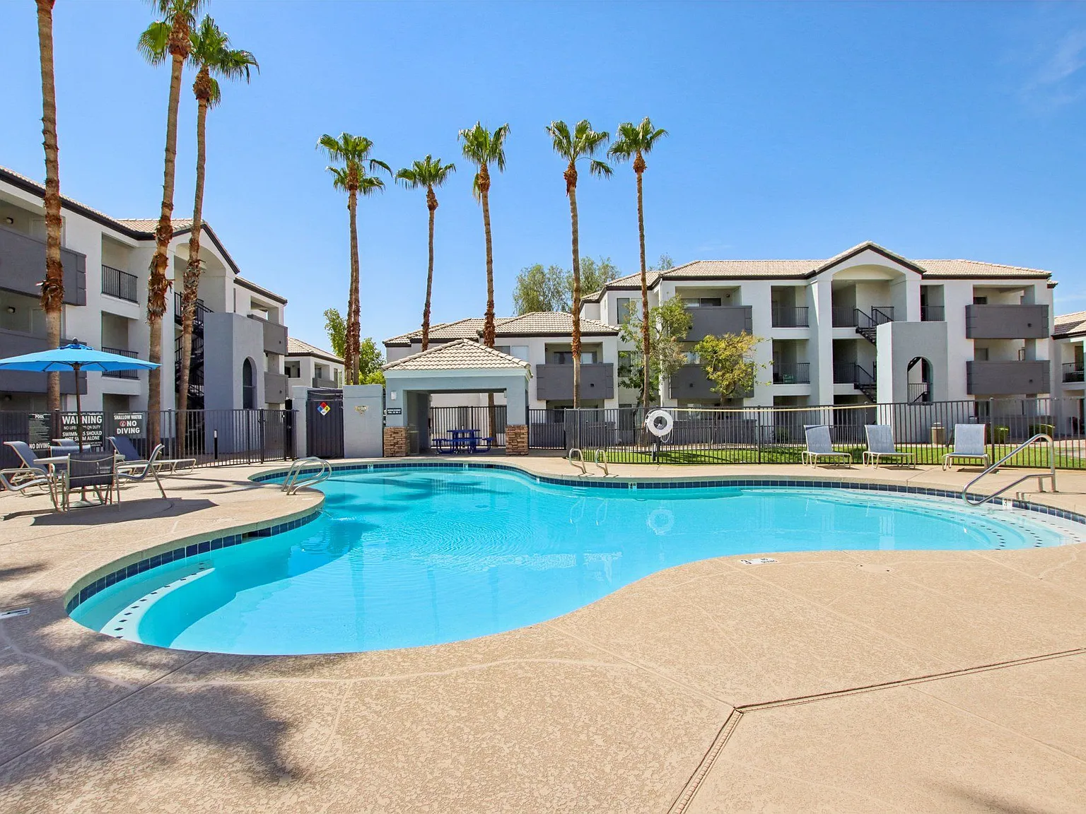 The Village at Sun Valley Apartments — Photo 2