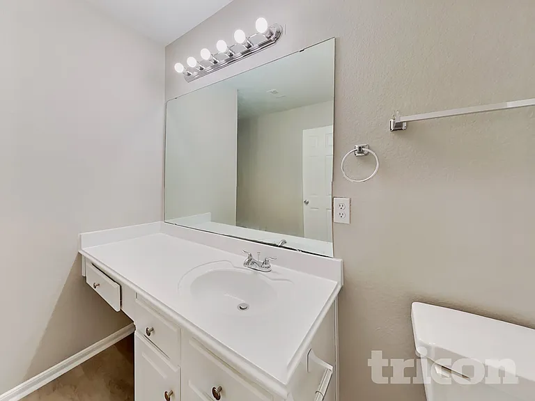 7711 Cypress Edge Dr — Photo 9