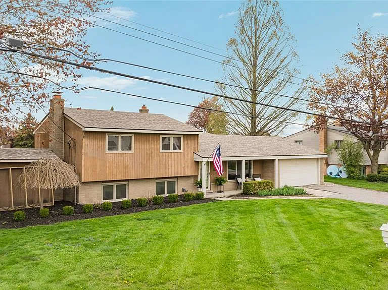 38027 Mallast St — Photo 3