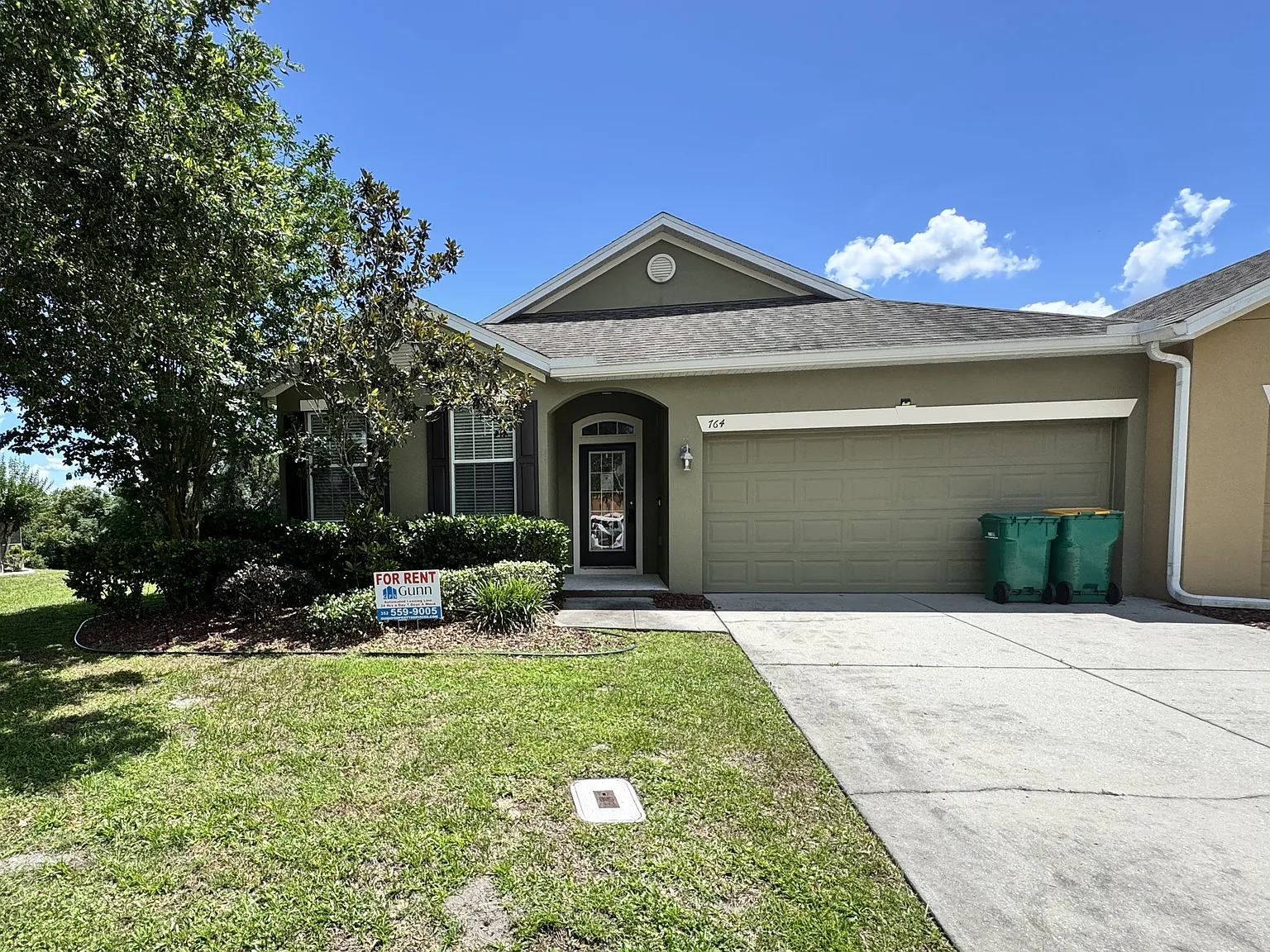 Nice 3 Beds 2 Baths Home in Mount Dora — Photo 1