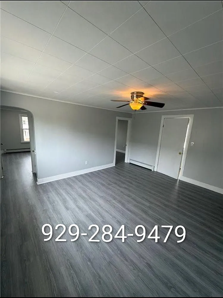 2 bed, 900 sqft, $1,200 — Photo 3