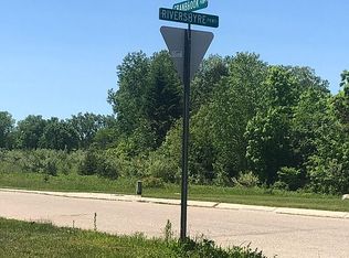 3311 Creekview Dr, Davison, MI 48423