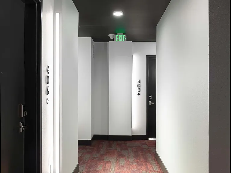 Adell Apartments — Photo 17
