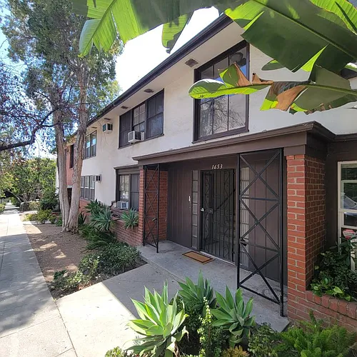1653 N Vista St Photo 1 1653 N Vista St Photo 1