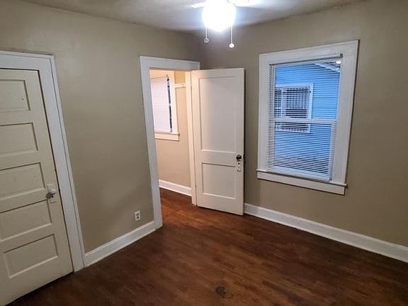 5th image of 7033 Walrond Ave