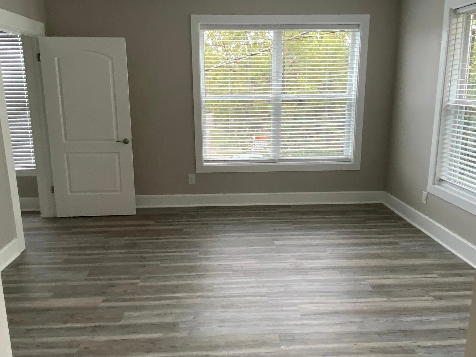 1 bed, 725 sqft, $1,225 — Photo 2