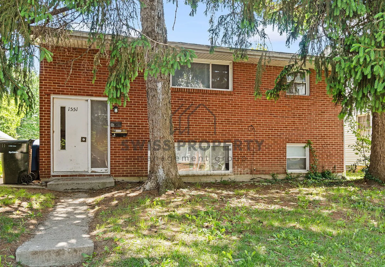 2 bed, 1.0 bath, 832 sqft, $1,100 — Photo 1